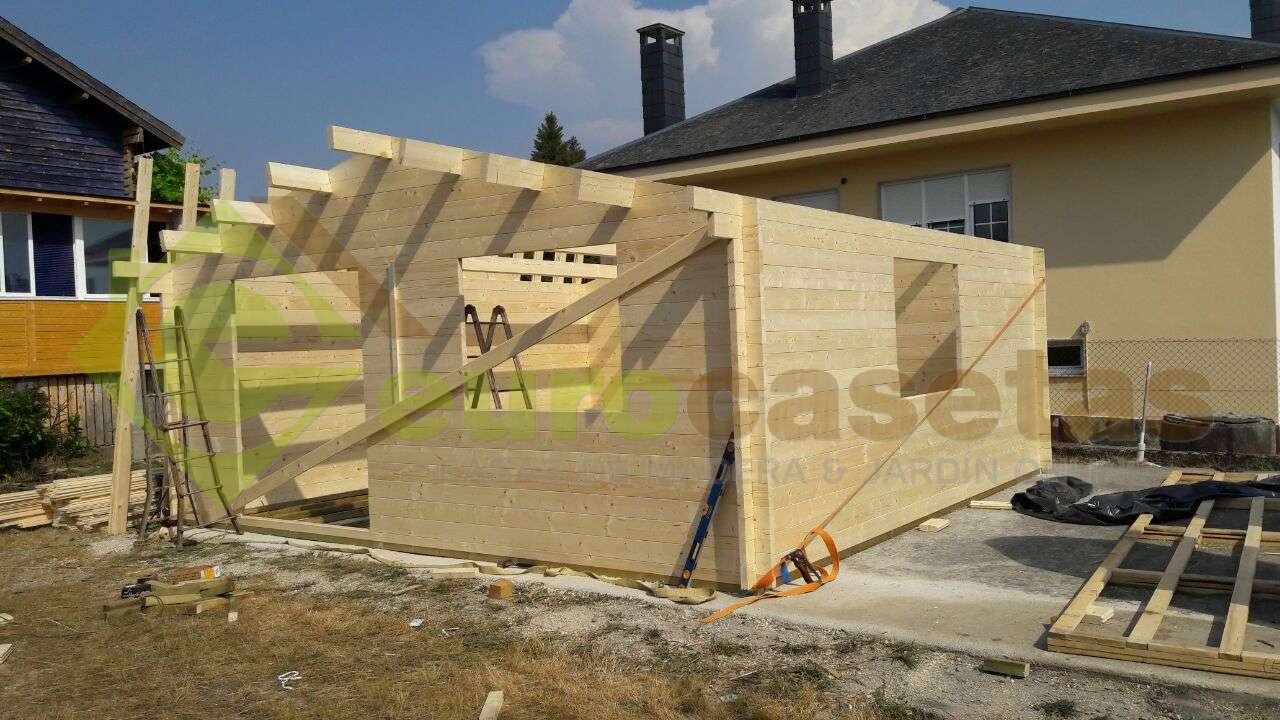 Montaje caseta de madera ALTEA 6x6 en Lugo