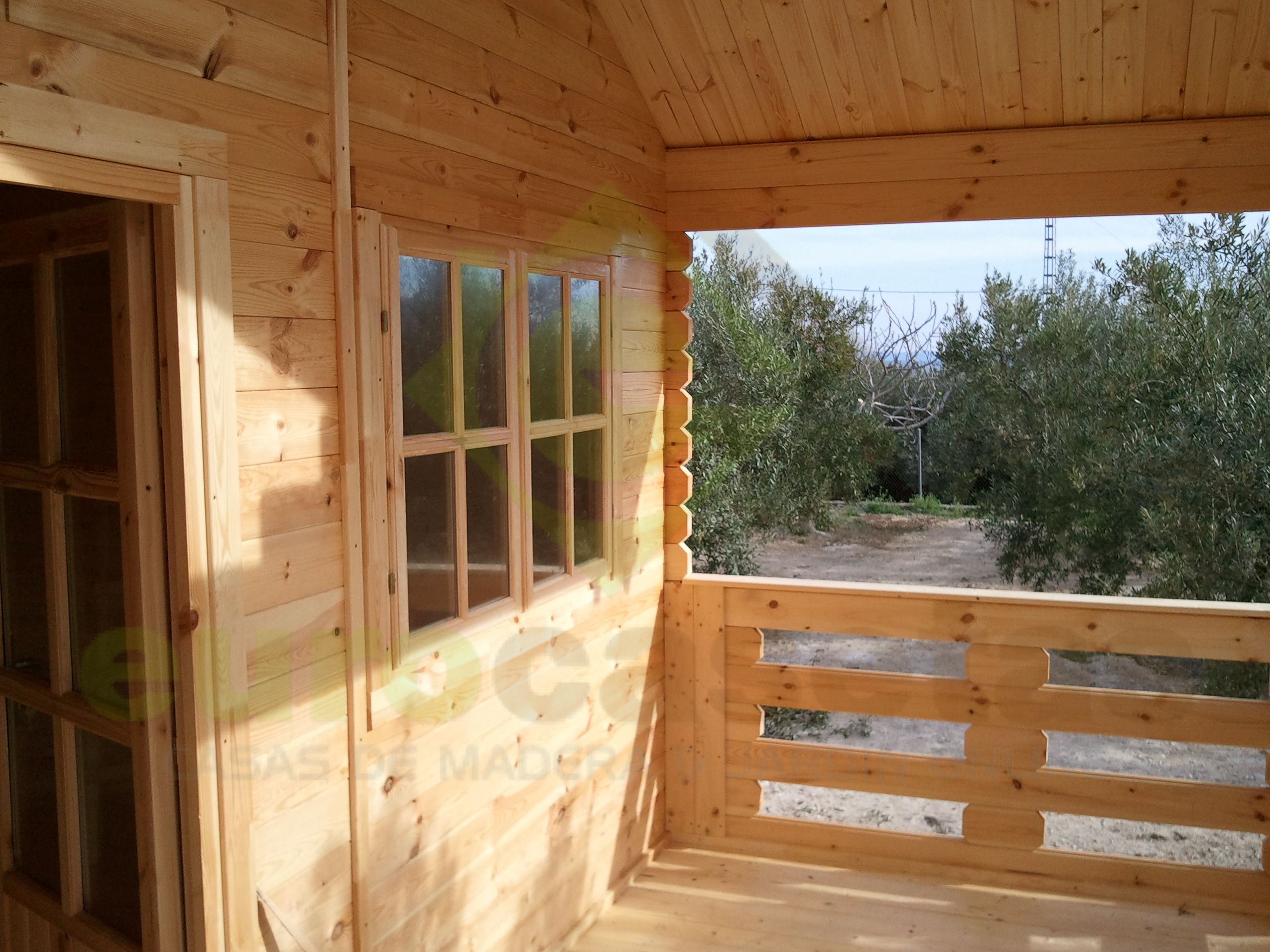 Montaje casa de madera ASTI en Valencia
