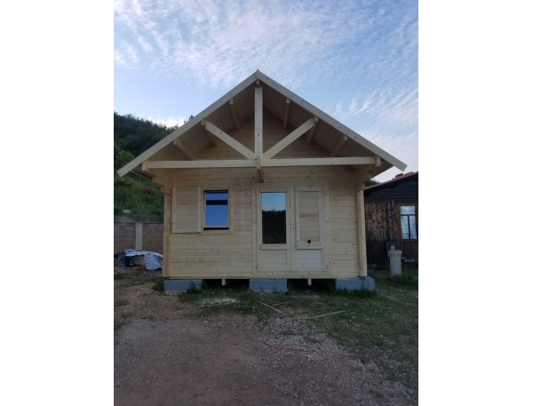 La Casa de madera Noia en 70mm montada en Portugal