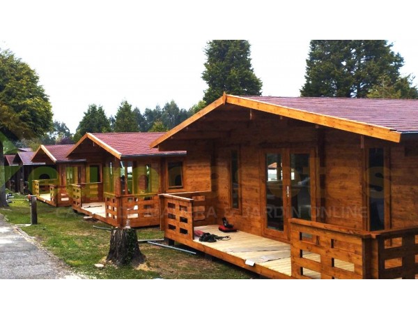 Casas de madera PADOVA 44mm montadas en un Camping en Villaviciosa de Odón